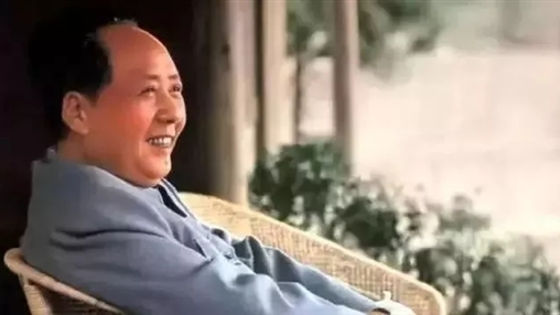 紀(jì)念毛澤東同志誕辰126周年！致敬一代偉人！